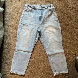 American Eagle Stretch Curvy Mom Jean Sizes 10 xshort and 12 xshort available!